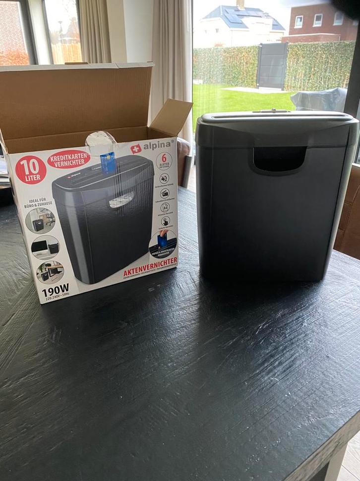 Déchiqueteuse de papier Alpina - Nouveau dans sa boîte, Divers, Accessoires de bureau, Neuf, Enlèvement ou Envoi