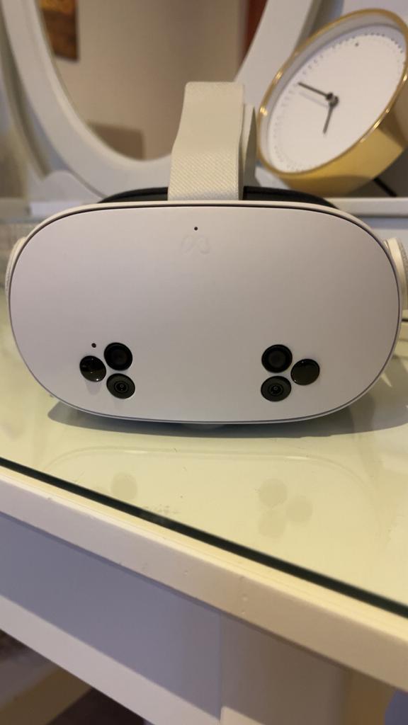 Meta quest 3s MET GARANTIE, Games en Spelcomputers, Virtual Reality, Zo goed als nieuw, Ophalen