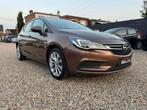 Opel Astra 1.4i *12 mois de garantie* (bj 2017), Auto's, Stof, Gebruikt, 4 cilinders, Bruin