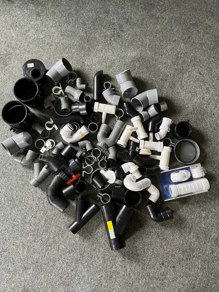 PVC Onderdelen Riolering 90st (verschillende typen en maten), Doe-het-zelf en Bouw, Buizen en Afvoer, Nieuw, Overige typen, PVC