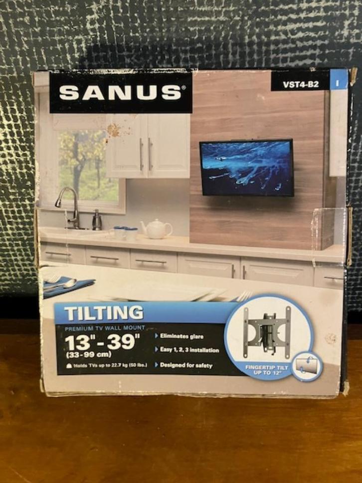 SANUS TV TILTING SYSTEM VST4-B2  TV BEUGEL. NIEUW., Audio, Tv en Foto, Televisiebeugels, Ophalen
