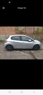 Peugeot 208, Auto's, Peugeot, Voorwielaandrijving, Euro 5, Stof, Zwart