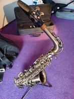 Altsaxofoon Aurora Mat gelakt met gravure., Muziek en Instrumenten, Blaasinstrumenten | Saxofoons, Ophalen, Zo goed als nieuw