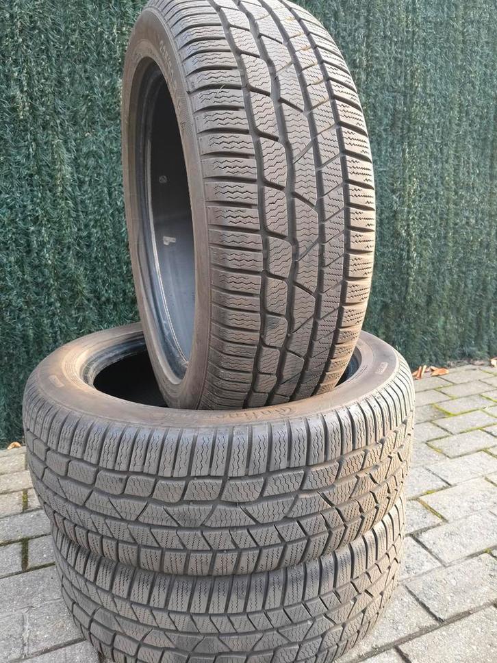 Te koop winterbanden Continental 225 50 R 18, Auto-onderdelen, Banden en Velgen, Band(en), Ophalen