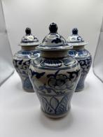 3 mooie potjes in aardwerk, Enlèvement