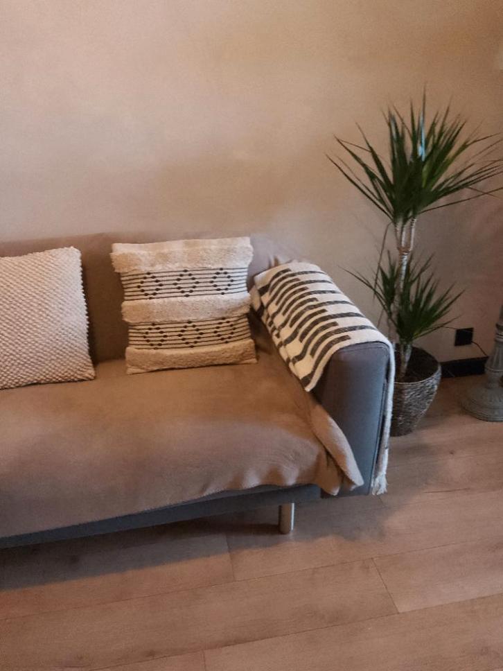 Gratis Ikea bank, Maison & Meubles, Canapés | Salons, Utilisé, Banc droit, Trois personnes, Bois, Métal, Tissus, Enlèvement