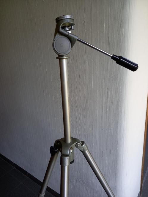 statief SLIK Japan, Audio, Tv en Foto, Fotografie | Statieven en Balhoofden, Zo goed als nieuw, Driepoot, 150 tot 175 cm, Ophalen of Verzenden
