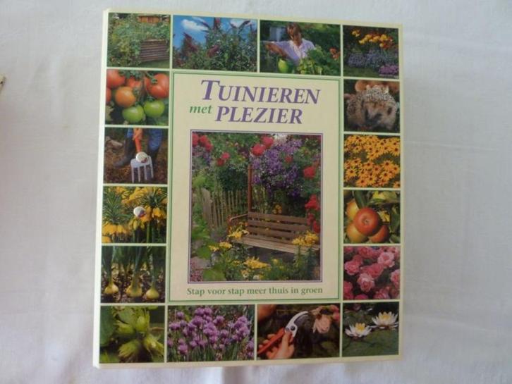 TUINIEREN MET PLEZIER - 6 DELEN-12 RUBRIEKEN-1092 KAARTEN, Boeken, Wonen en Tuinieren, Gelezen, Tuinieren en Tuinplanten, Ophalen of Verzenden