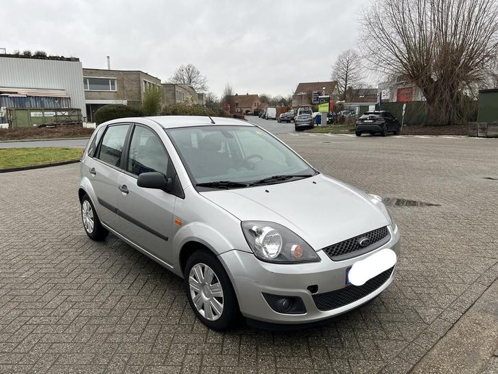 Ford Fiesta 2006, parfait état, Autos, Ford, Particulier, Fiësta, Essence, Euro 4, Cabriolet, 5 portes, Boîte manuelle, Argent ou Gris