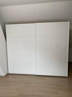 Grote , witte kleerkast met 2 schuifdeuren., Huis en Inrichting, Ophalen, Zo goed als nieuw