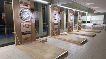 4 x stevige darts-standen beschikbaar voor biedingen