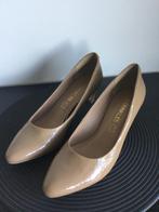 Crinkles pumps maat 38, Vêtements | Femmes, Chaussures, Enlèvement ou Envoi, Beige, Escarpins