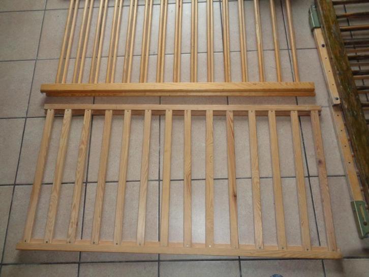 3 houten kinder- of dierenhekjes voor binnen, Doe-het-zelf en Bouw, Hout en Planken, Gebruikt, Overige typen, Grenen, Minder dan 200 cm