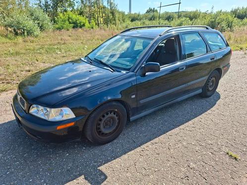 2003 volvo v40 1.9d 75kw, Auto's, Volvo, Particulier, V40, Centrale vergrendeling, Diesel, Euro 3, Break, 5 deurs, Handgeschakeld