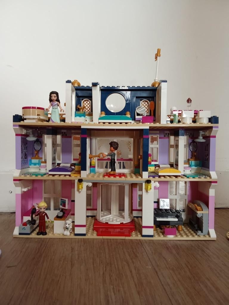 lego friends Hotel, Kinderen en Baby's, Speelgoed | Duplo en Lego, Ophalen, Zo goed als nieuw, Complete set, Lego