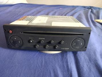 AUTORADIO d'origine Renault LAGUNA II beschikbaar voor biedingen