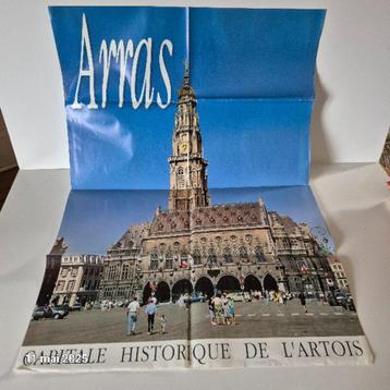 Grote poster van de Place d'Arras, de historische hoofdstad  beschikbaar voor biedingen