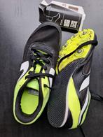 Spikes maat 34, Ophalen