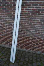 2 longueurs de nouvelles plinthes blanches p v c, Neuf, 200 à 250 cm, Synthétique, Enlèvement