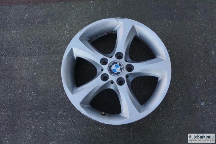 Originele BMW 1 Serie E81 17 inch Lichtmetalen Velg, Auto-onderdelen, Banden en Velgen, Band(en), 17 inch, Personenwagen, Gebruikt