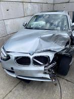 Schade wagen BMW 120d, Auto's, BMW, Te koop, Zilver of Grijs, 5 deurs, Emergency brake assist