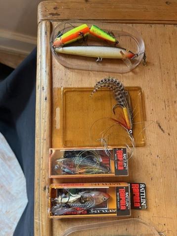 Lot de 12 Leurres de Pêche, Variés Pour Carnassiers beschikbaar voor biedingen