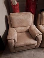 2 relaxzetels (1elektrische en 1 niet elektrische), Ophalen