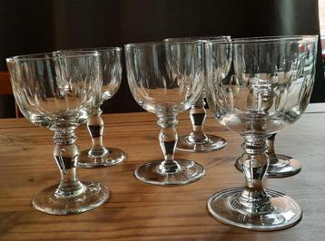 Baccarat , 6 grands verres antiques avant 1900.