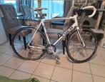 De fiets is uitgerust met Shimano Tiagra 9x3 speed met geïnt, Enlèvement ou Envoi, Comme neuf, Aluminium