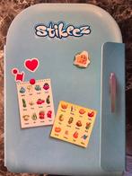 FRIGO STIKEEZ, Enfants & Bébés, Jouets | Éducatifs & Créatifs, Comme neuf, Envoi