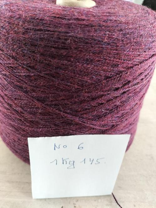 Bordeaux-kegel nr. 6 (1 kg 145 gr)., Hobby en Vrije tijd, Breien en Haken, Ophalen of Verzenden