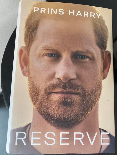 Harry Hertog van Sussex - Reserve, Boeken, Overige Boeken, Zo goed als nieuw, Ophalen
