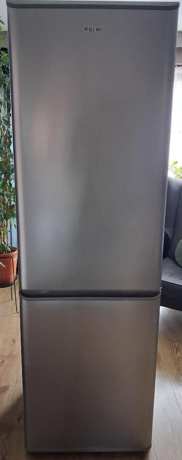 koelkast met vriezer beschikbaar voor biedingen