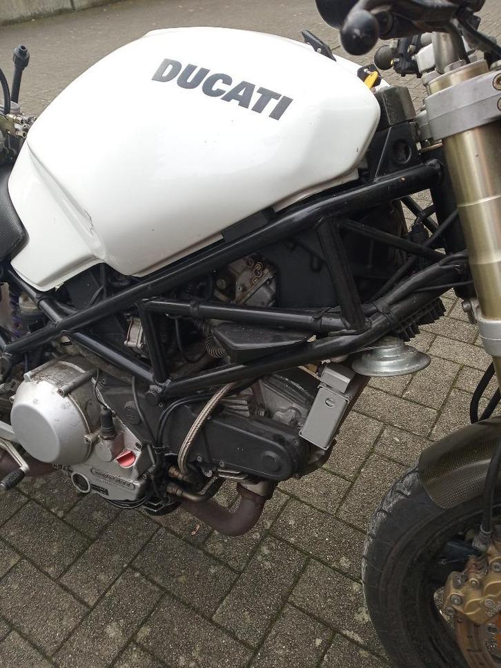 motor, Motoren, Motoren | Ducati, Particulier, Naked bike, meer dan 35 kW, 2 cilinders, Ophalen