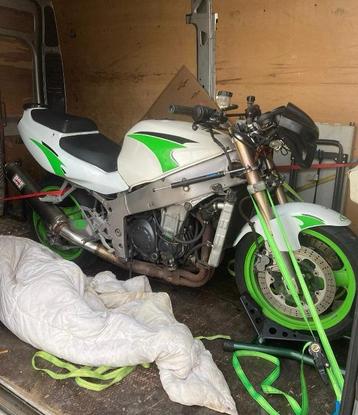 Kawasaki zxr750 beschikbaar voor biedingen