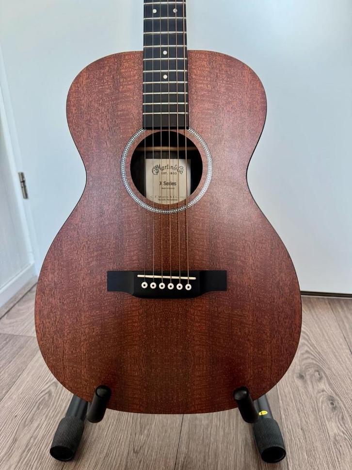 Linkshandige westerngitaar Martin, Muziek en Instrumenten, Snaarinstrumenten | Gitaren | Akoestisch, Nieuw, Western- of Steelstringgitaar