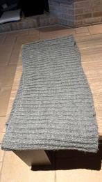 Grijze sjaal, Enlèvement, Comme neuf