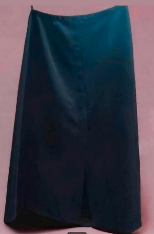 ✨️TRIOS Zwarte rok Maat M in Topstaat✨️✨️, Kleding | Dames, Rokken, Zo goed als nieuw, Maat 38/40 (M), Zwart, Knielengte, Ophalen of Verzenden