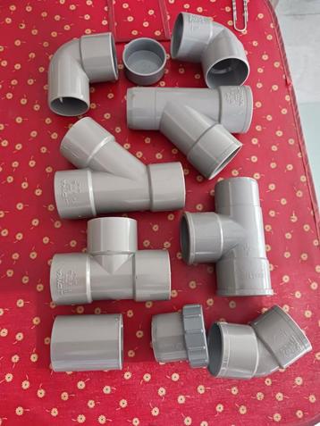 Pvc hulpstukken,mof,boch,T,stop.32,40,50,80,90,100,110,125MM beschikbaar voor biedingen
