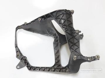 DAF Body & Chassis Parts Koplampsteun Re. DAF CF beschikbaar voor biedingen