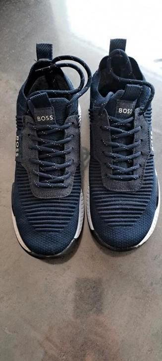 Herensneakers  beschikbaar voor biedingen