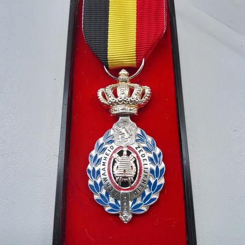 Vintage ereteken in transparant doosje., Verzamelen, Militaria | Algemeen, Ophalen of Verzenden