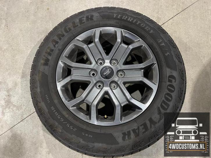 Banden  goodyear wrangler territory AT/S 255/65/R18  € 110 p, Auto-onderdelen, Banden en Velgen, Banden en Velgen, Personenwagen