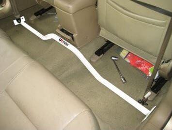 Strutbar roombar binnenzijde achter de vooostoelen Ultra Rac, Auto diversen, Tuning en Styling, Ophalen of Verzenden