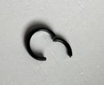 Piercing: segmentring in titanium, Handtassen en Accessoires, Piercings, Ophalen of Verzenden, Nieuw, Overige materialen, Oor- of Traguspiercing