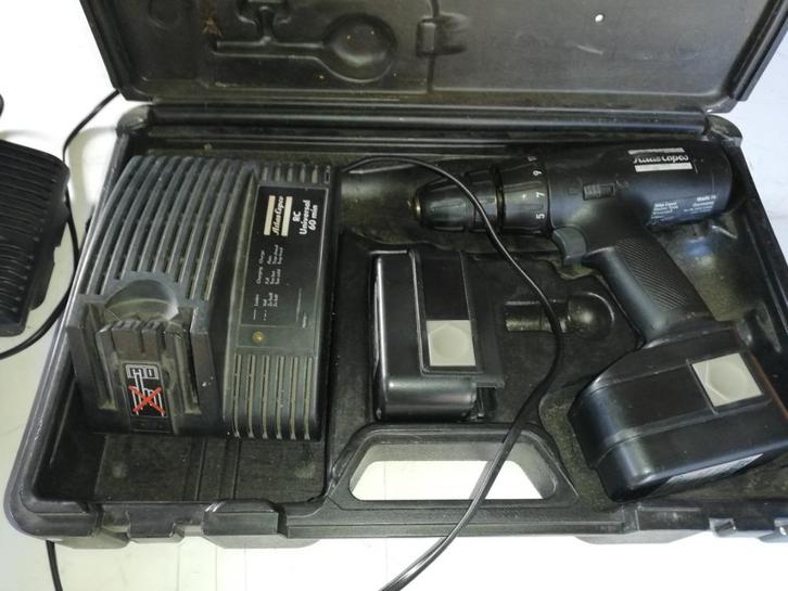 Perceuse sans fil Atlas Copco+Skil, Bricolage & Construction, Outillage | Foreuses, Utilisé, Foreuse et Perceuse, 400 à 600 watts