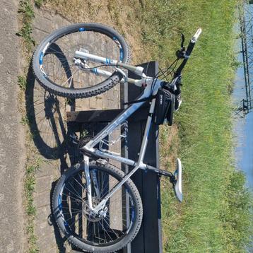 CUBE LTD 26 PRO, Fietsen en Brommers, 26 inch, Zo goed als nieuw, 53 tot 57 cm, Ophalen