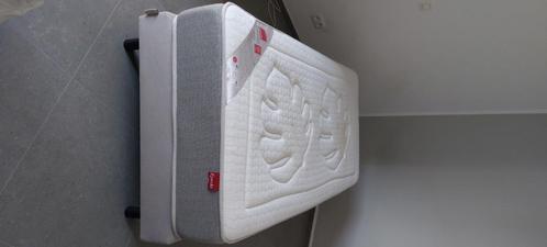 Lit 1 personne 90/200, Huis en Inrichting, Slaapkamer | Bedden, Gebruikt, Eenpersoons, 90 cm, 200 cm, Stof, Grijs, Ophalen