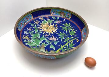 antiek cloisonné grote schotel beschikbaar voor biedingen