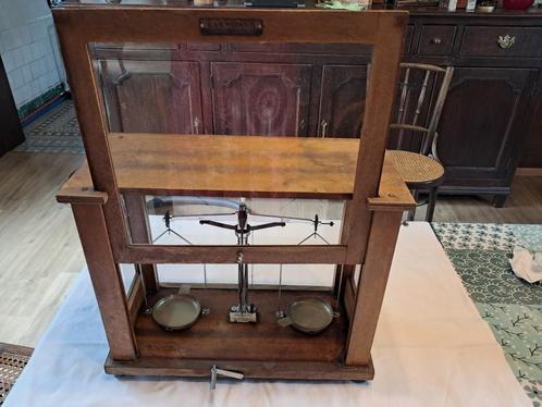 Balance de pharmacien. Années 20, Antiek en Kunst, Antiek | Gereedschap en Instrumenten, Ophalen